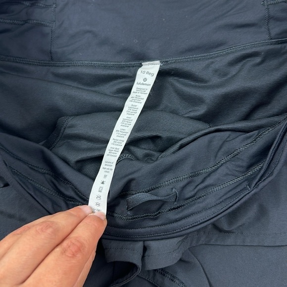 Lululemon Speed Up Short *2.5" Black - Picture 2 of 5